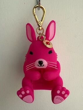 Bath & Body Works Rare 2023 Lunar New Year Pink Rabbit Pocketbac 🔥 New w/tags